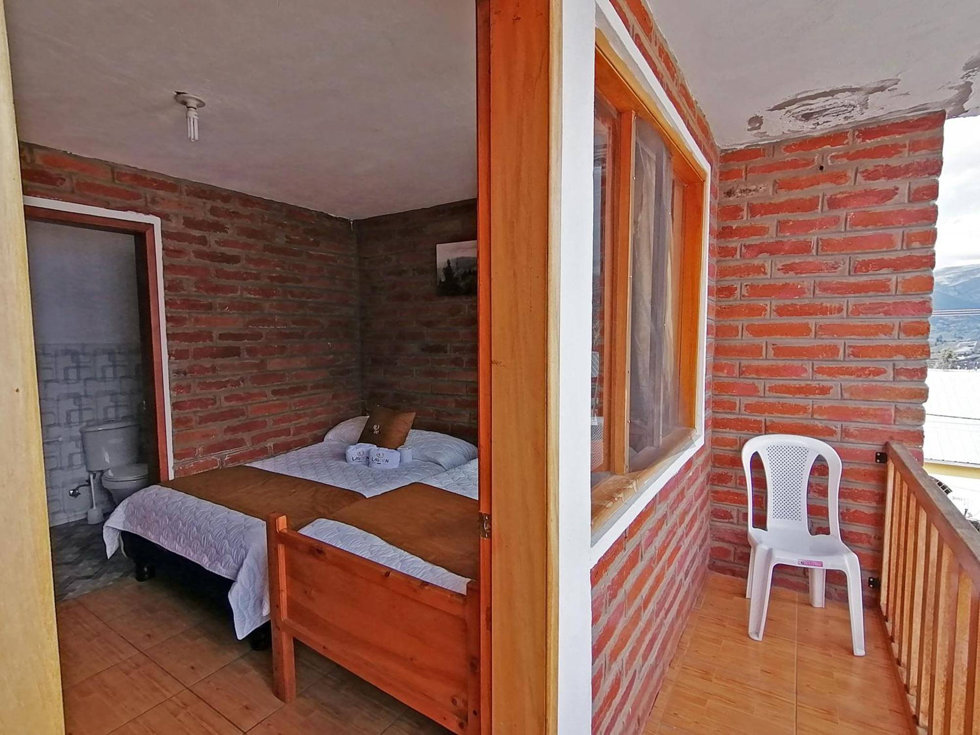 Lagoon Hotel Chugchilán מראה חיצוני תמונה