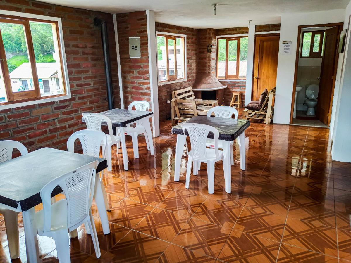 Lagoon Hotel Chugchilán מראה חיצוני תמונה