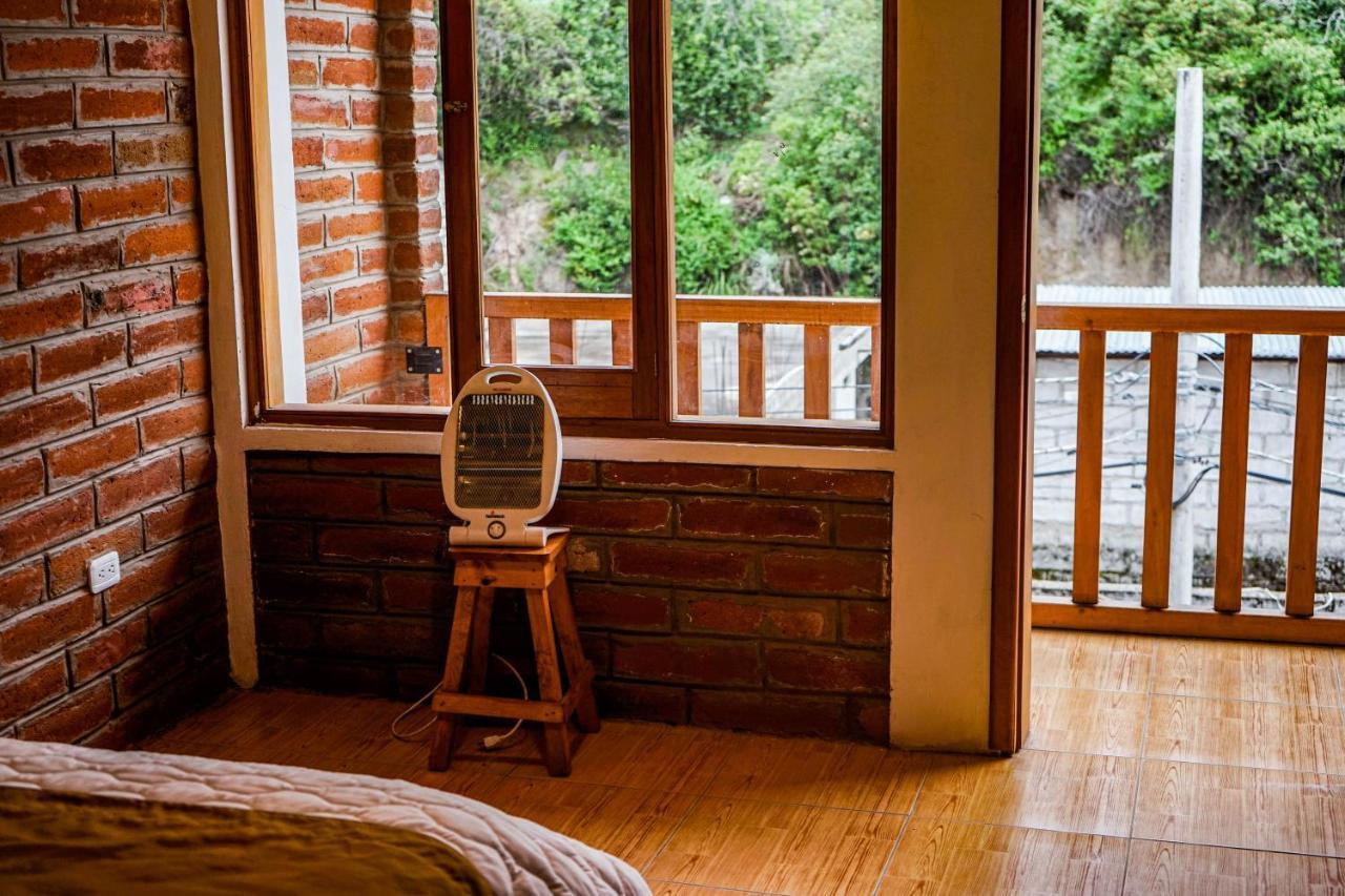 Lagoon Hotel Chugchilán מראה חיצוני תמונה
